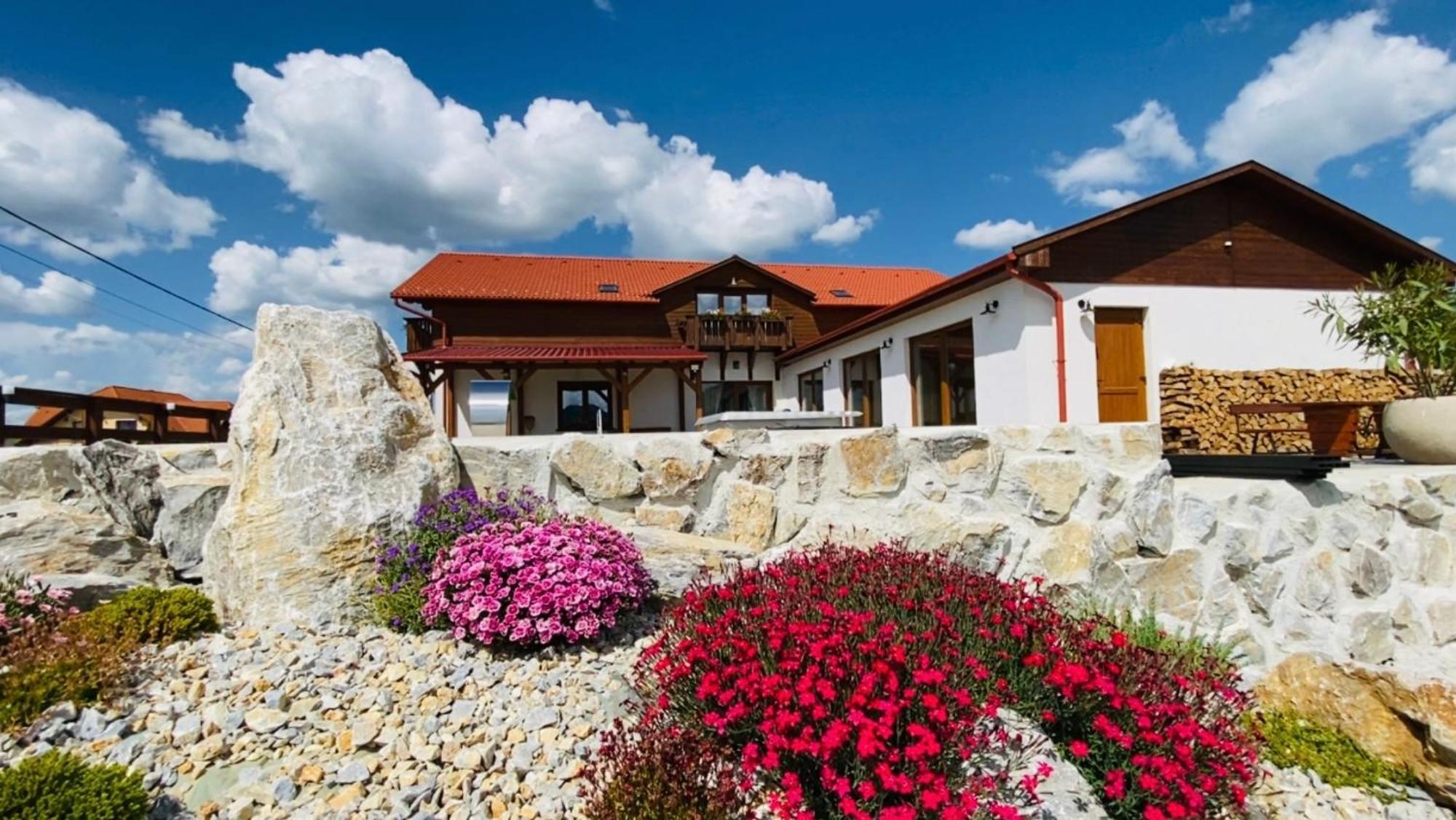 فندق Gold Horse Vendeghaz Szilvásvárad المظهر الخارجي الصورة