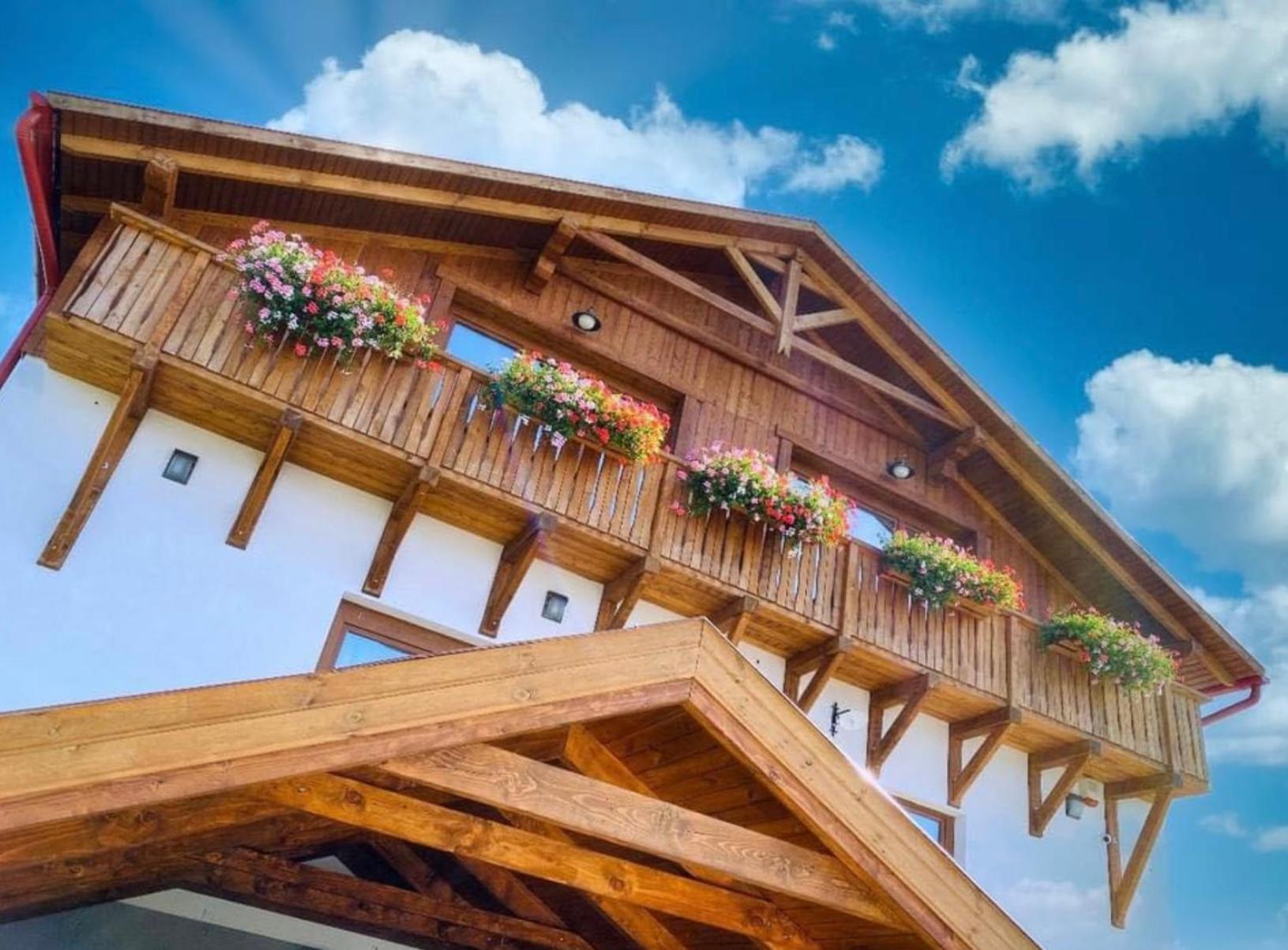 فندق Gold Horse Vendeghaz Szilvásvárad المظهر الخارجي الصورة